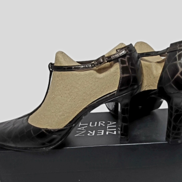 Stuart Weitzman Brown Croc Embossed Leather Heels Size 9 - Picture 7 of 13